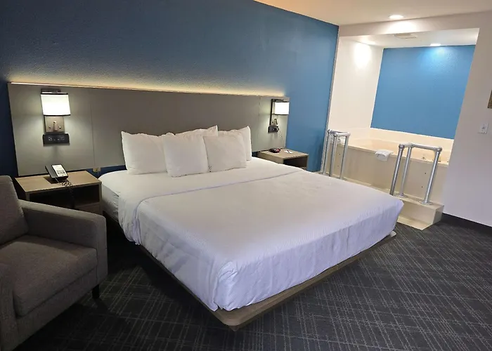 Comfort Inn Bourbonnais Near I-57
