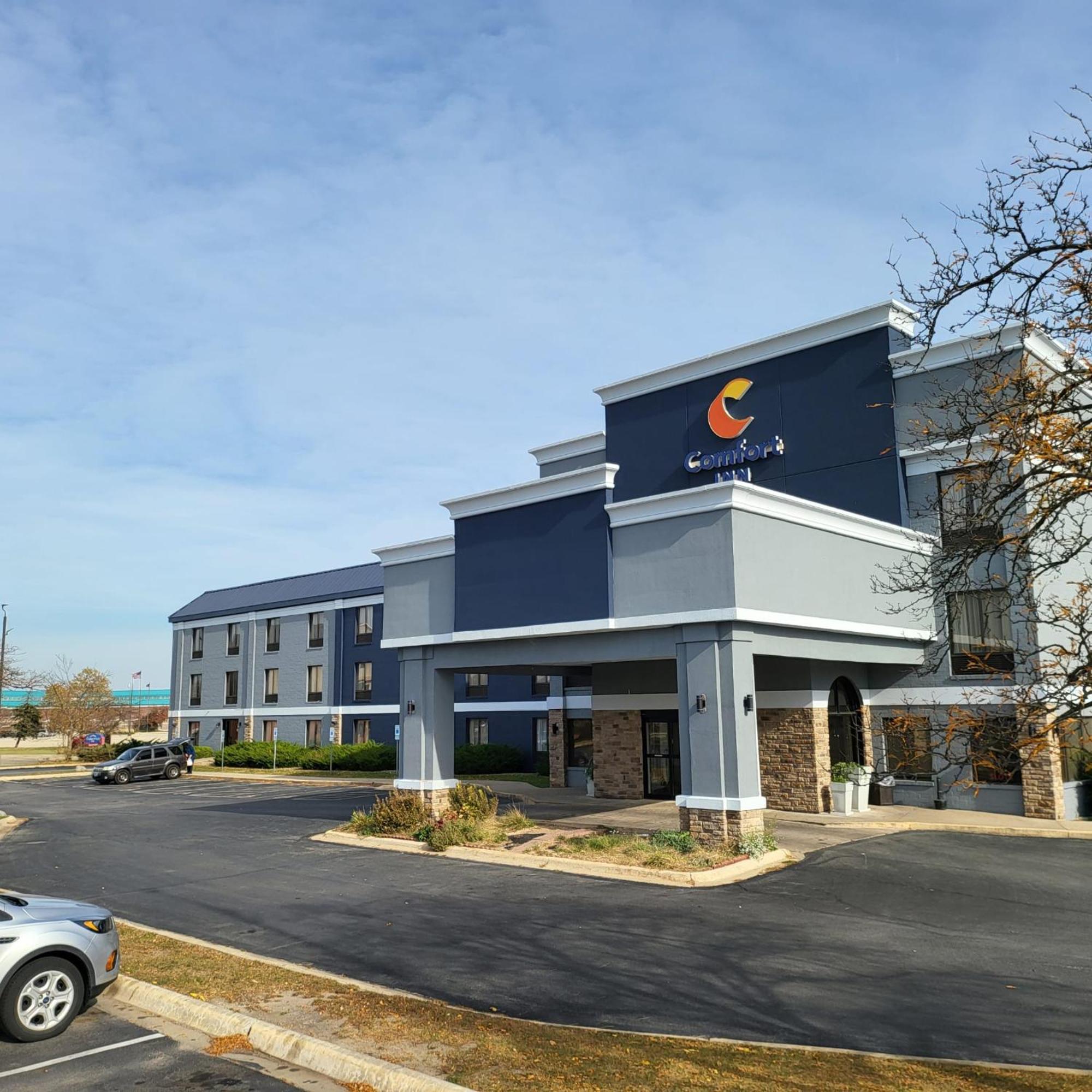 Comfort Near I-57 Inn 3*