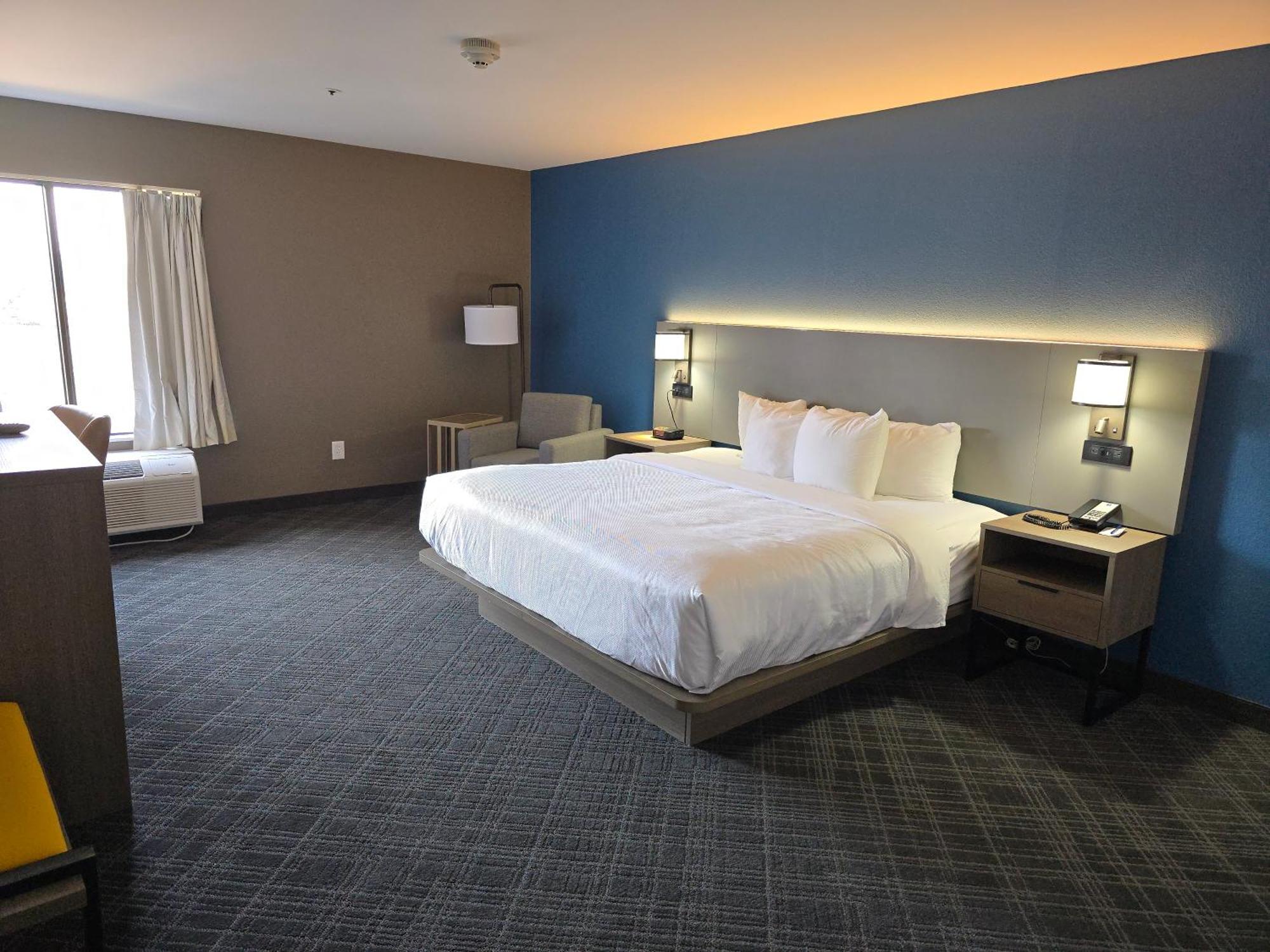 Inn Comfort Near I-57