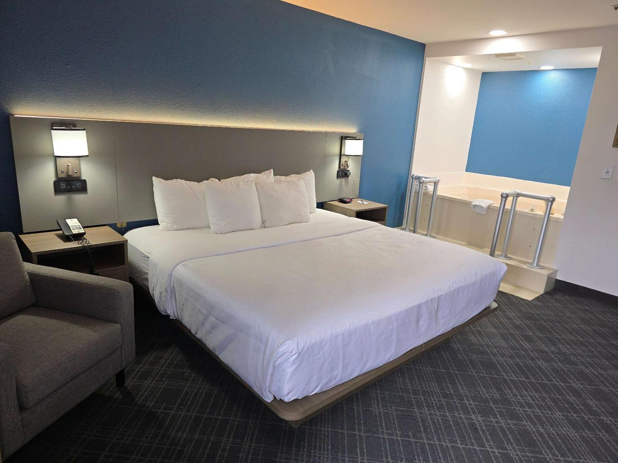 Comfort Near I-57 Bourbonnais